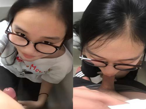 Em rau kính cận thích bú cu Em rau kính cận thích bú cu